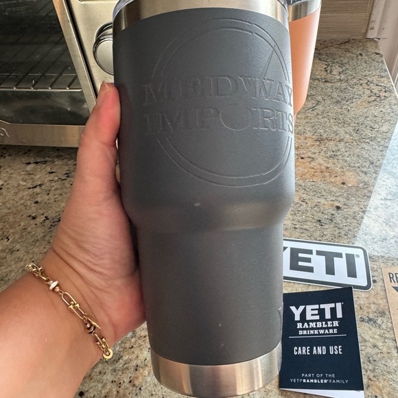 YETI NWT ramblers X2 with company logos. Back to school - Picture 6 of 8